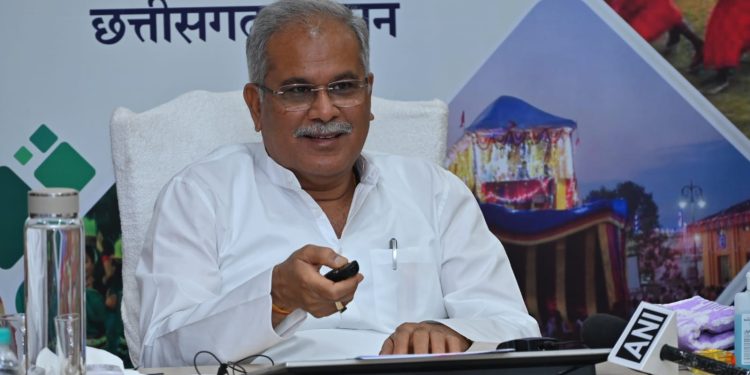 मुख्यमंत्री छत्तीसगढ़ी परब सम्मान निधि का श्री भूपेश बघेल ने किया वर्चुअल शुभारम्भ