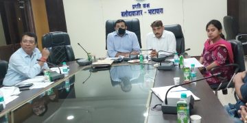 घर-घर नल से स्वच्छ जल पहुंचाने के कार्य में तेजी से लाएं प्रगति- कलेक्टर  पीएचई के ईई सहित सब इंजीनियर को कार्य में लापरवाही बरतने पर नोटिस जारी   जल जीवन मिशन की समीक्षा बैठक संपन्न