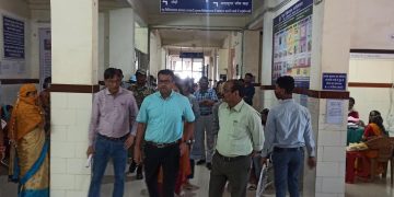 कलेक्टर ने किया जिला हॉस्पिटल का आकस्मिक निरीक्षण,मरीजों से मुलाकात कर लिया जायजा