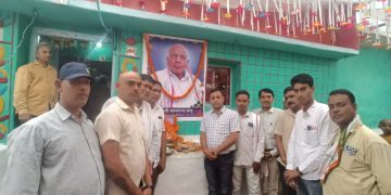 पलारी: ग्राम रोहांसी के स्व.श्री कला नाथ साहू  के दशगात्र कार्यक्रम में सम्मिलित होकर श्रद्धांजलि अर्पित किए जिला साहू समाज बलौदाबाजार के अध्यक्ष सुनील साहू