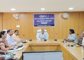 कलेक्टर ने ली मिलर्स संचालकों की बैठक