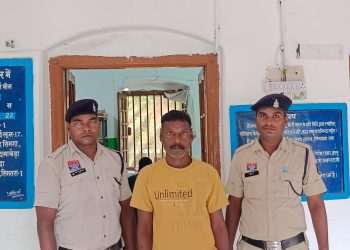 जिले में मंदिरों में हो रही लगातार चोरी के आरोपी को थाना सिमगा द्वारा पकड़ा गया